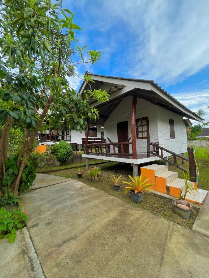 Pyramid Bangalow Ban Laem Sai Exterior foto